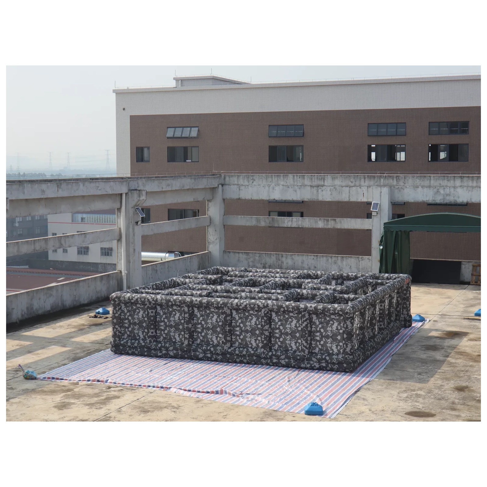 Large Gray Camouflage Open Inf - огляд і ціна Kids Outdoor Party Venue